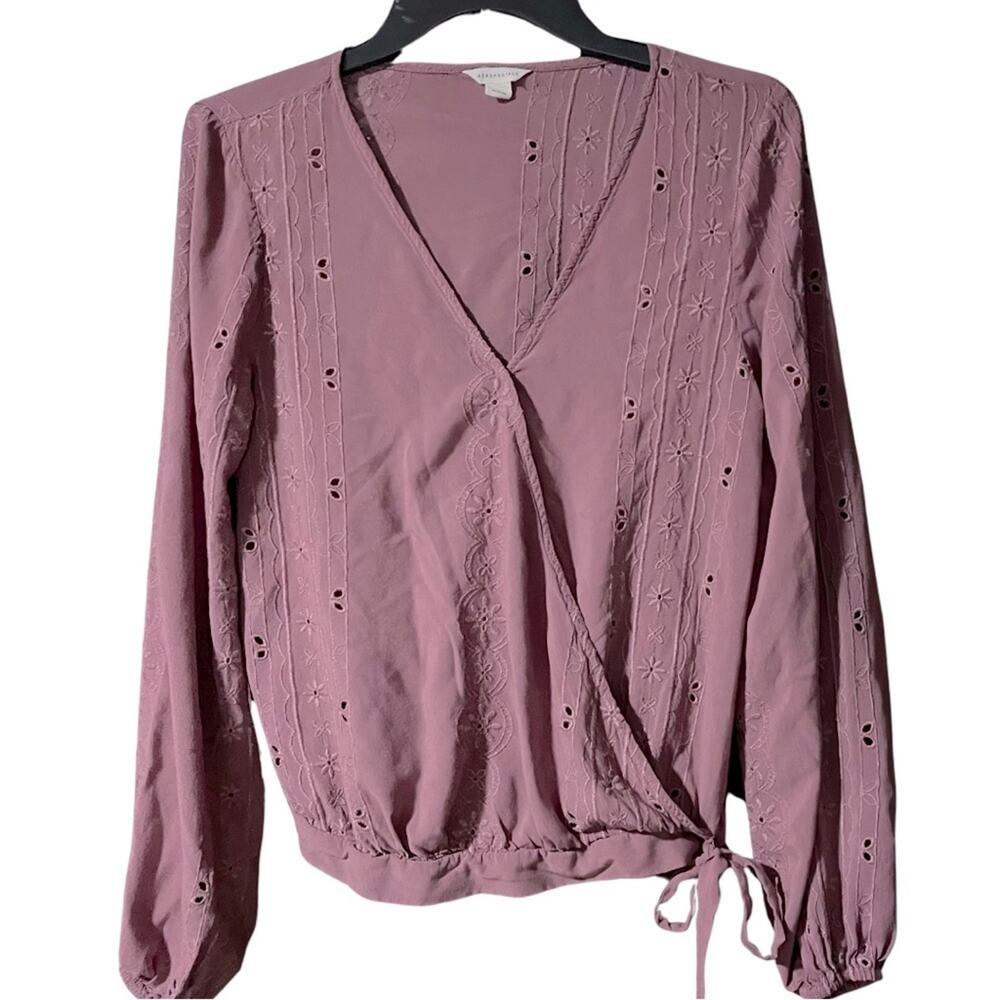 Aeropostal bohemian lacelike eyelet detail cutouts style wrap top. Size L